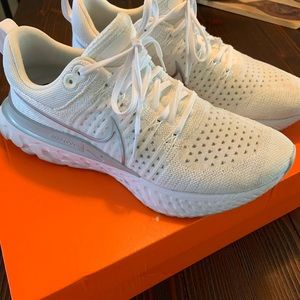 Nike React Infinity Run Flyknit 2